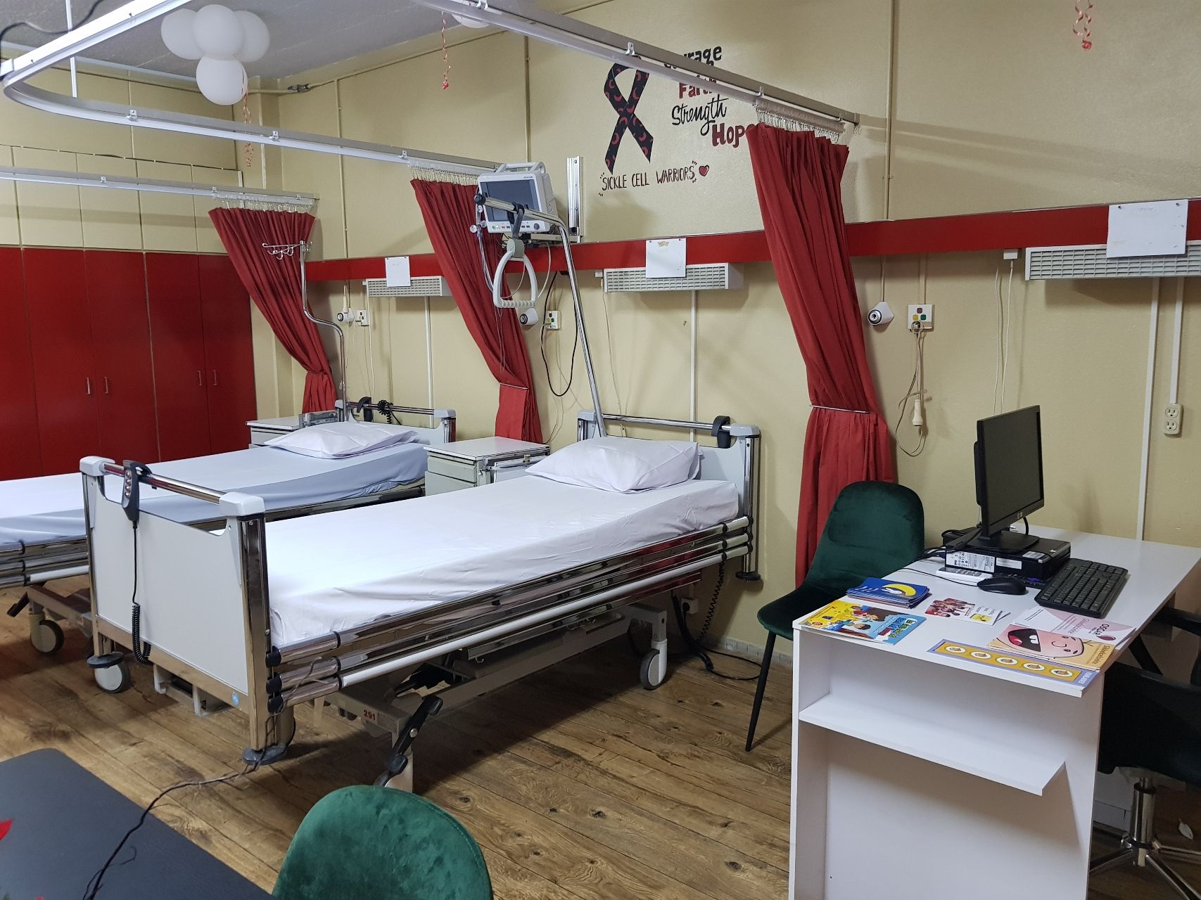 Het St. Vincentius Ziekenhuis in Suriname heeft haar Sikkelcel behandelkamer in gebruik genomen.